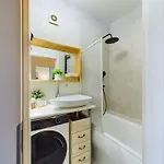 Modern For Remote Work In The Centre Of By Renters Апартаменты