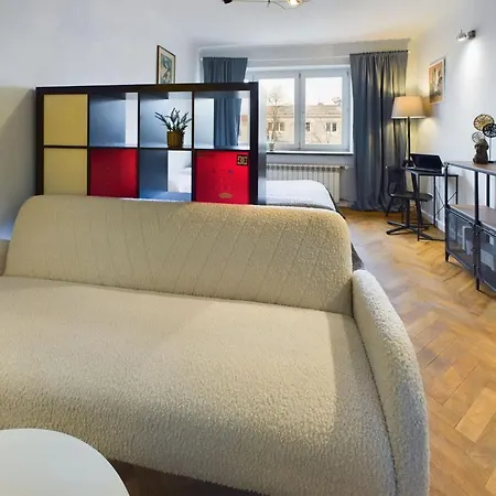 Apartament Modern For Remote Work In The Centre Of By Renters